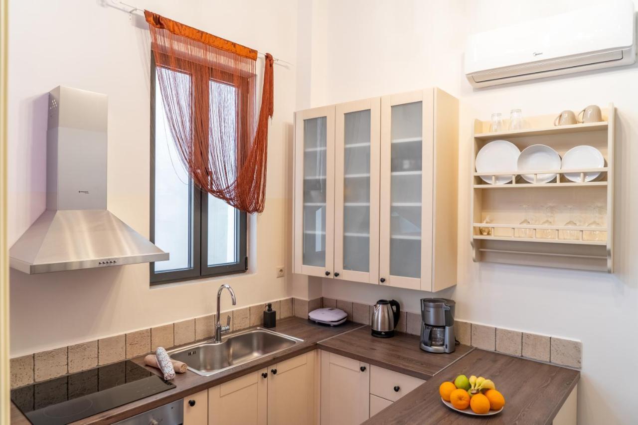 Quattro Domus 4-Historical Townhouse Apartment Ираклио Екстериор снимка