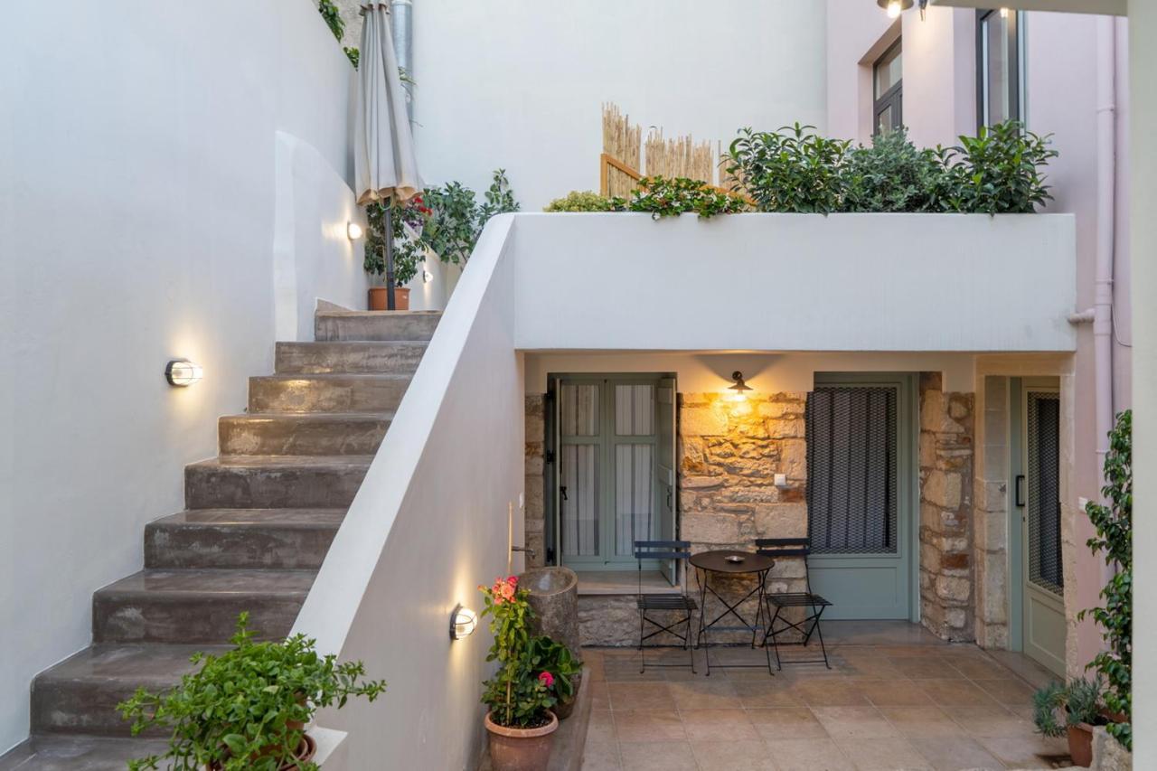Quattro Domus 4-Historical Townhouse Apartment Ираклио Екстериор снимка
